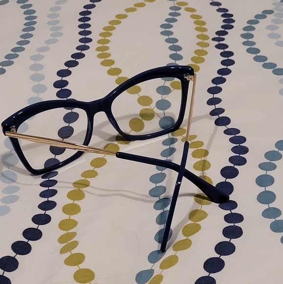 NWOT Glasses - no prescription - Picture 5 of 5